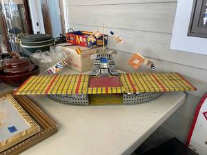 lot 1 image: Tin litho Aircraft carrier, 37 long by 9 wide