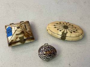 lot 12 image: seashell trinket box, India made square and oval trinket box.