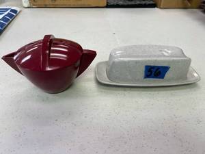 lot 56 image: Malloware creamer burgundy with lid, melmac butterdish with lid.