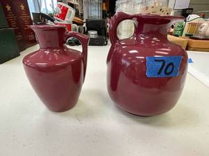 lot 70 image: Frankoma pottery pitchers, medium and small purple.  #838, #833