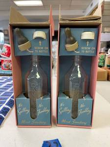 lot 77 image: Davidson no collic nursing unit (bottle) NOS, QTY 2