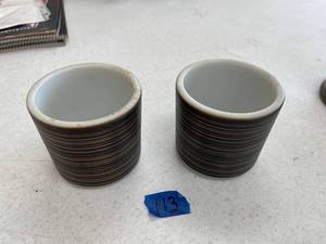 lot 113 image: Pyrex ovenware 13 OZ- 2