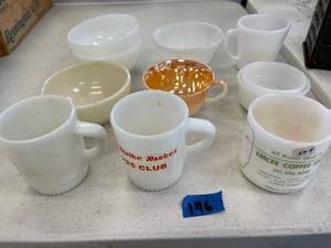 lot 146 image: Vintage coffee mug and bowl lot- Fire king. 6 bowls, 5 mugs.