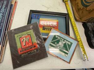 lot 152 image: Vintage framed soda labels, 7up, white king, click. 3