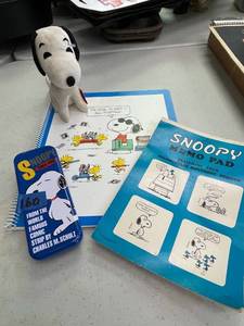 lot 160 image: snoopy memo pad, snoopy tin, snoopy plush.