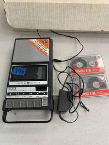 lot 170 image: General electric tape recorder with tapes, excellent condition