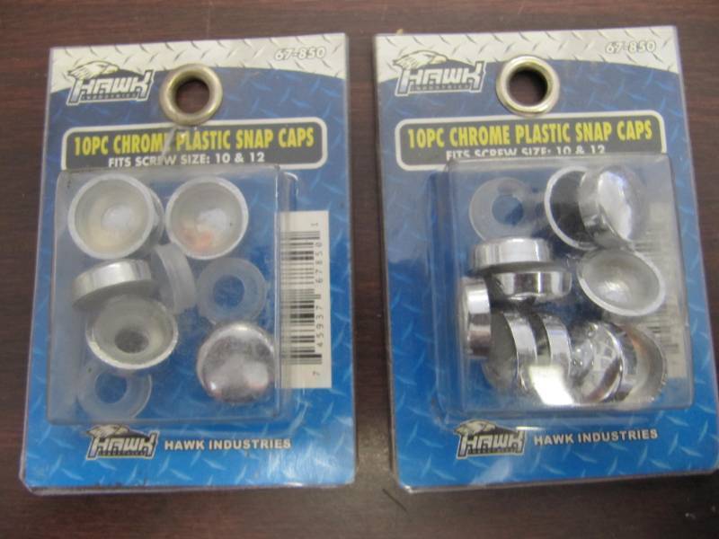 lot 1935 image: CHROME PLASTIC SNAP CAPS