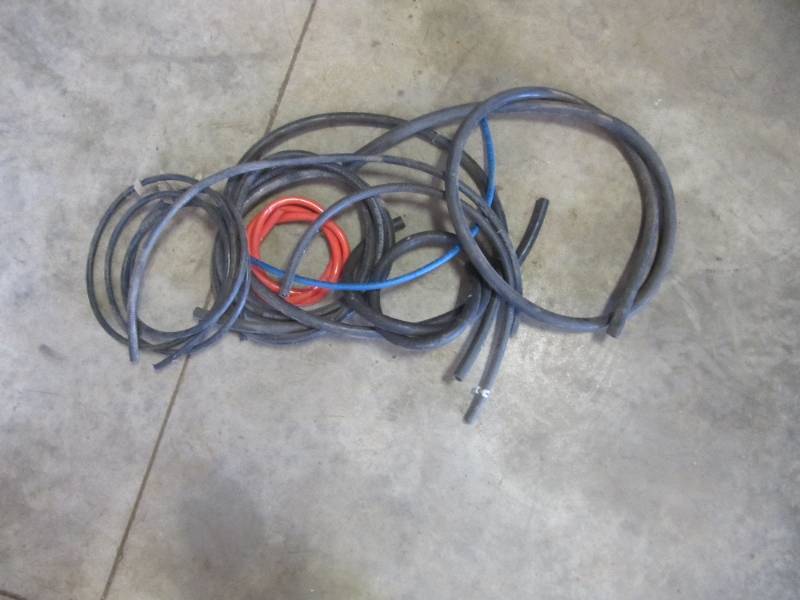 lot 513 image: GAS & FUEL LINE REPLACEMENT HOSE