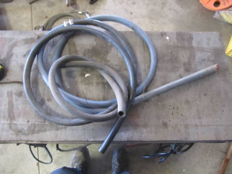 lot 529 image: 34 DYNACRAFT HEATER HOSE