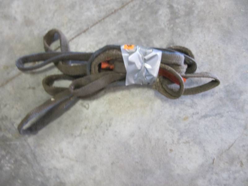 lot 543 image: 3) 1 LOAD STRAPS  (2 )  6 Load Strap & (1 ) 4 LOAD STRAP 300-5000LB CAP