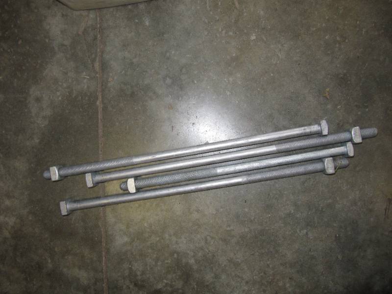 lot 6096 image: M16 - 13 X18  BOLTS WITH NUTS