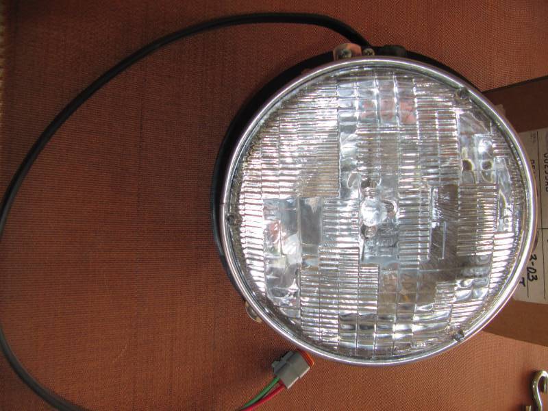 lot 2044 image: T2000 HALOGEN LEFT HAND HEADLAMP
