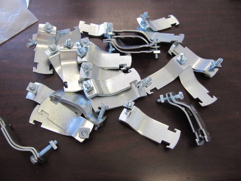 lot 2060 image: 20 NEW SETS OF # 713  2 SUPERSTUT UNV. EMT RIGID