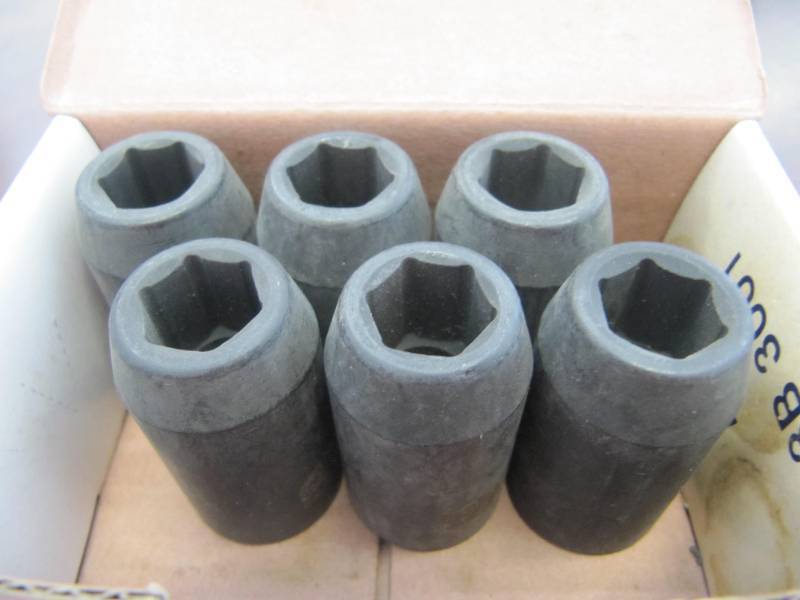 lot 2099 image: 6 NEW 12 DRIVE   716  IMPACT SOCKETS