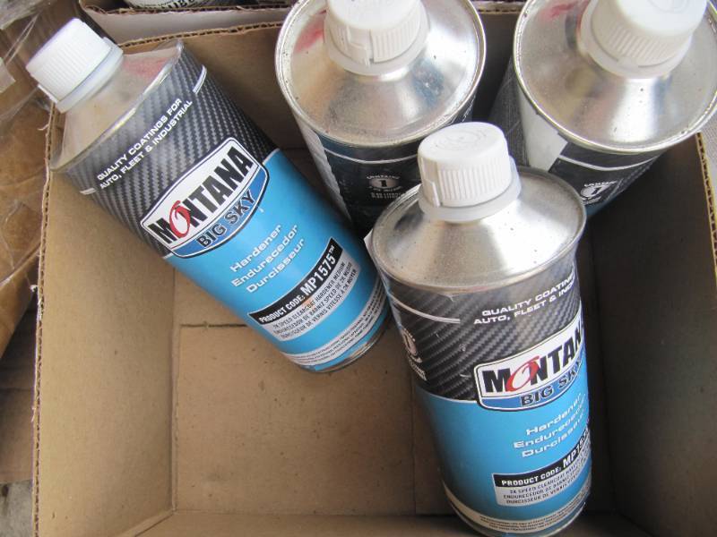 lot 2124 image: 4 -  32 OUNCE CANS OF MONTANA BIG SKY CLEAN COAT HARDENER