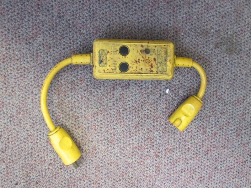 lot 2149 image: HUBBELL CIRCUIT GUARD