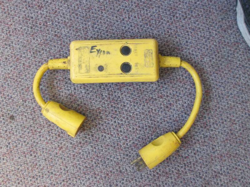 lot 2150 image: HUBBELL CIRCUIT GUARD