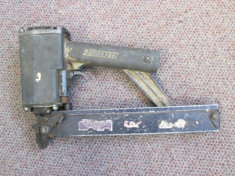 lot 2157 image: DUO-FAS AIR NAILER GUN