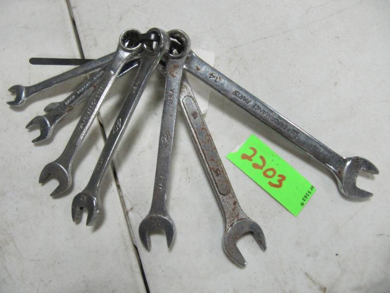 lot 2203 image: 8 OPEN & BOX END WRENCHES