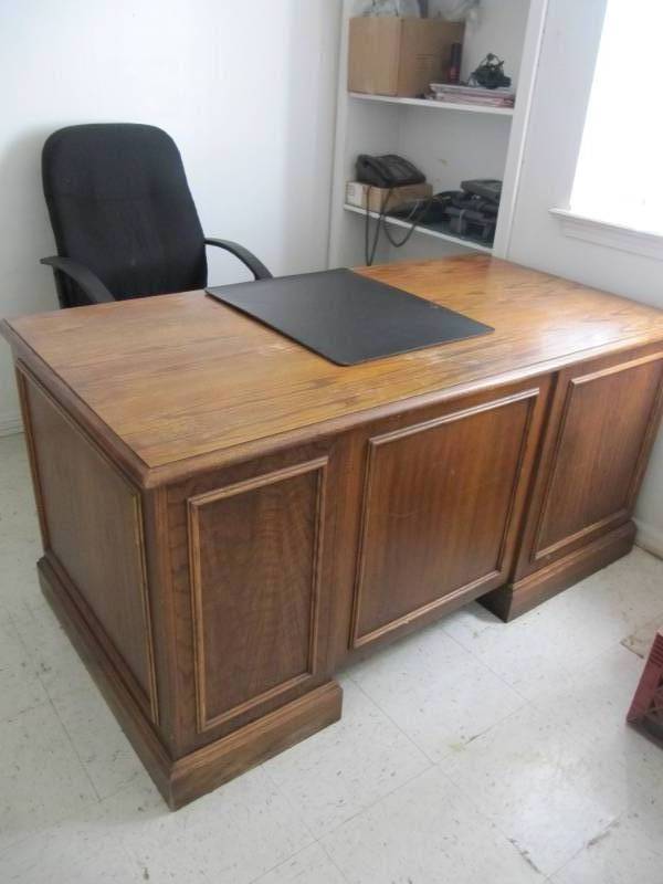 lot 2229 image: OFFICE DESK  52LONG  X 32 WIDE  30TALL  AND OFFICE CHAIR