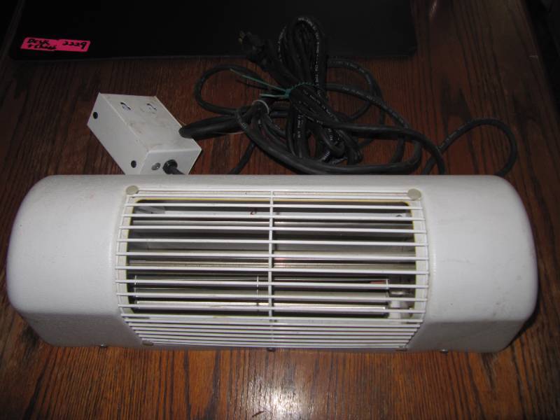 lot 2240 image: WALL FAN   19L X 6.5W X 6 TALL  TESTED & WORKS