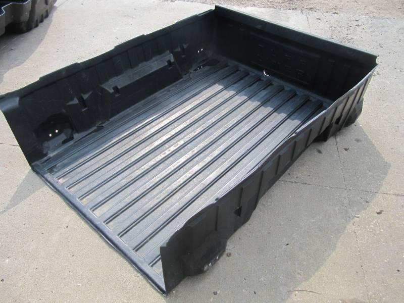 lot 3017 image: TUFF BED LINER 6FT 6IN LONG X 4FT 8IN WIDE