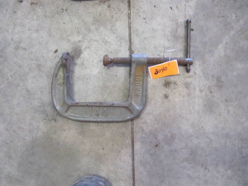 lot 3040 image: 4 INCH ADJUSTABLE C-CLAMP BABCO