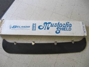 lot 3007 image: UNUSED BELMOR MUSTACHE BUG SHIELD #273501 FOR SEMIS    MADE IN USA