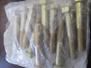 lot 3009 image: NEW 10 HEX HEAD CAP SCREW  12 - 13 X 3     GR. 8