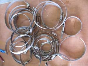 lot 517 image: 40 ASSORTED 4, 5 ,6, 8 CLAMPS