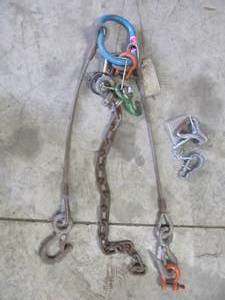 lot 608 image: LIFTING CABLES, CHAIN, CHAIN HOOKS