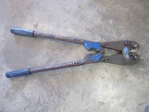 lot 625 image: 25 LONG CABLE END CRIMPERS-  BATTERY AND ELECTRICAL ENDS