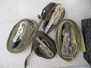 lot 1979 image: 4 LOAD STRAPS