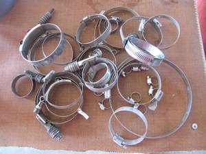 lot 1980 image: 30 ASSORTED CLAMPS