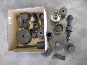 lot 1109 image: GEAR PULLERS  BEARING & PULLEYDRIVERS AND REMOVERS AND DRIVERS