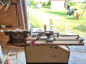 lot 29360 image: Toastmaster Electric Home Shop Wood Turning Lathe