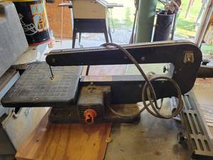 lot 29366 image: Moto Shop Scroll Saw 57-2