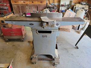 lot 29370 image: Cresent Machine Wood Jointer
