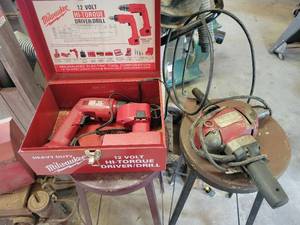 lot 29400 image: Milwaukee 12V HI Torque Driver, Black & Decker Driver