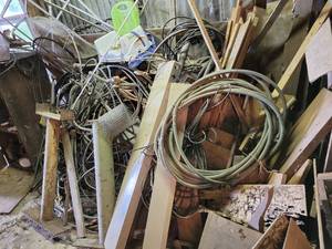 lot 29414 image: Assorted Scrap Wiring and Metal