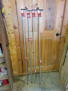 lot 29444 image: (4) 58in Pipe Clamps