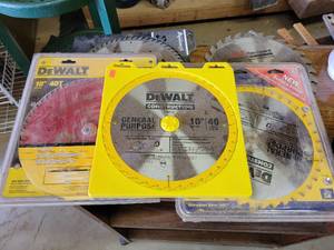 lot 29450 image: (4) New 10in Saw Blades, 1 Used