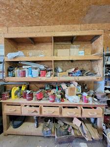 lot 29454 image: 8ft Workbench With Contents