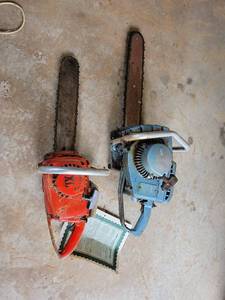 lot 29463 image: (2) Homelite Chainsaws