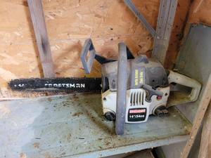 lot 29466 image: Craftsman 14in Chainsaw 34cc