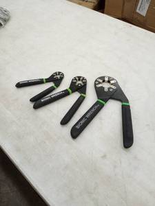 lot 59562 image: loggerhead tools bionic wrench 3pc set 6 8 10 in