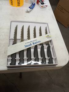 lot 59570 image: kitchen collection set of 6 non slip steak knives 2 pks