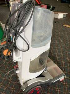lot 1115 image: Carpet cleaner