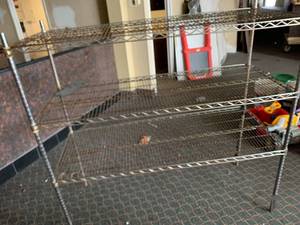 lot 1147 image: Metal wire shelves