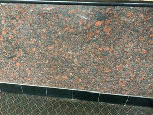 lot 1150 image: Large piece of marble